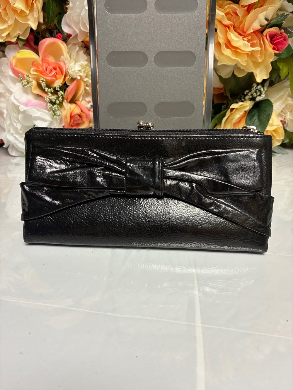 HOBO International Black Patent Finish Bow Kiss Lock Continental Wallet Clutch